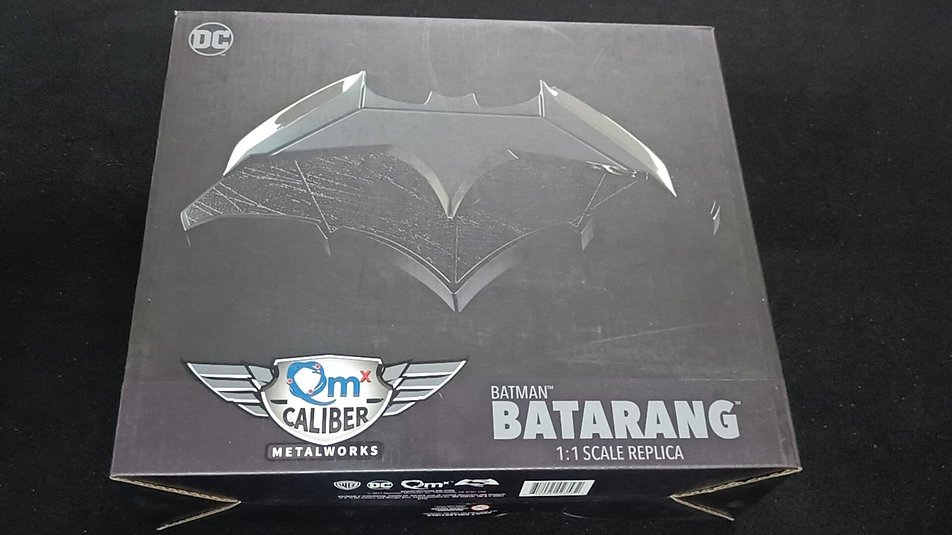 QM Caliber Batman Batarang Scale Replica image 4