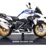 Maisto presents a meticulously crafted scale replica of the BMW R1250 GS