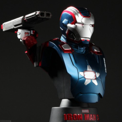 Marvel Iron Man 3 Iron Patriot Scale Collectible Figure