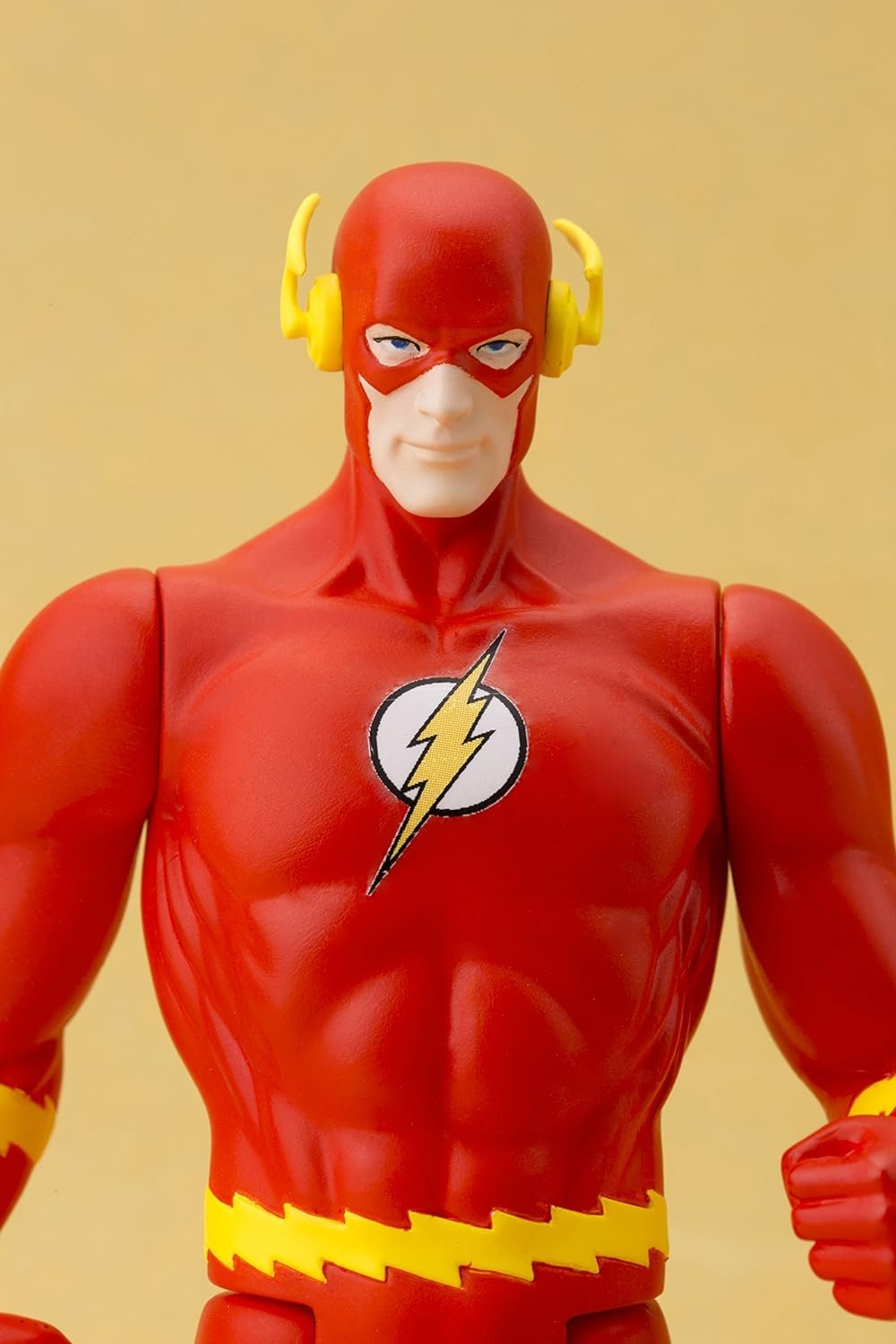 The Flash Classic Costume Action Figure image 1