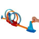 Hot Wheels Ultra Hots Loop Madness Track Set image 2