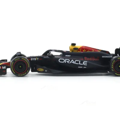 2024 Oracle Red Bull RB20 No. 1 Max Verstappen 1:43 Bburago Formula 1 Diecast Scale Model Car